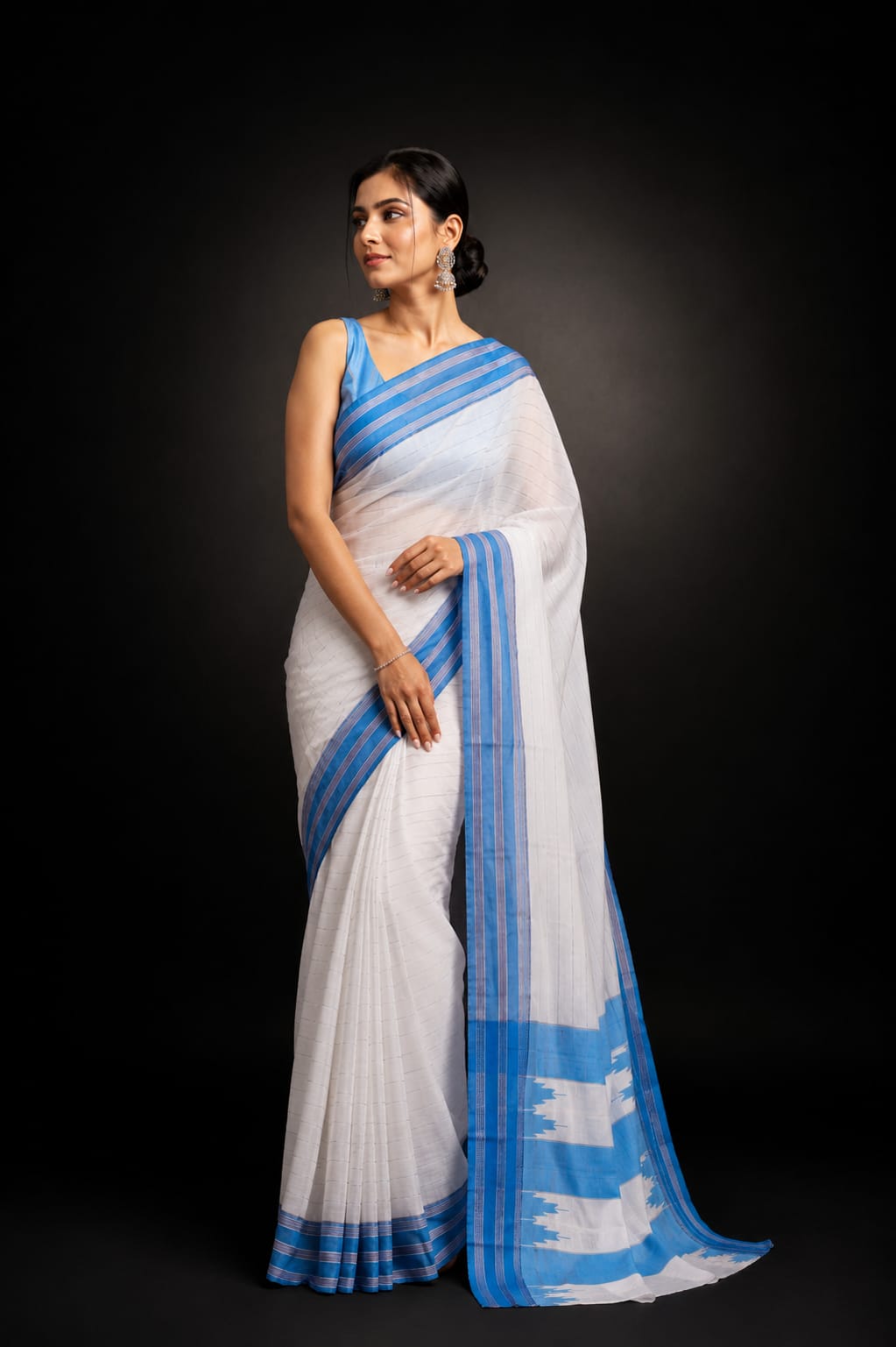 Gagana White Stripe Pure Cotton Handloom Ilkal Saree — Pure Cotton Ilkal saree